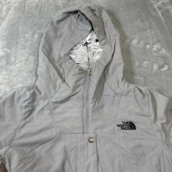 The North Face Womens Jacket S Grey Hooded Windbreaker Newspaper Print Lining - Picture 2 of 10